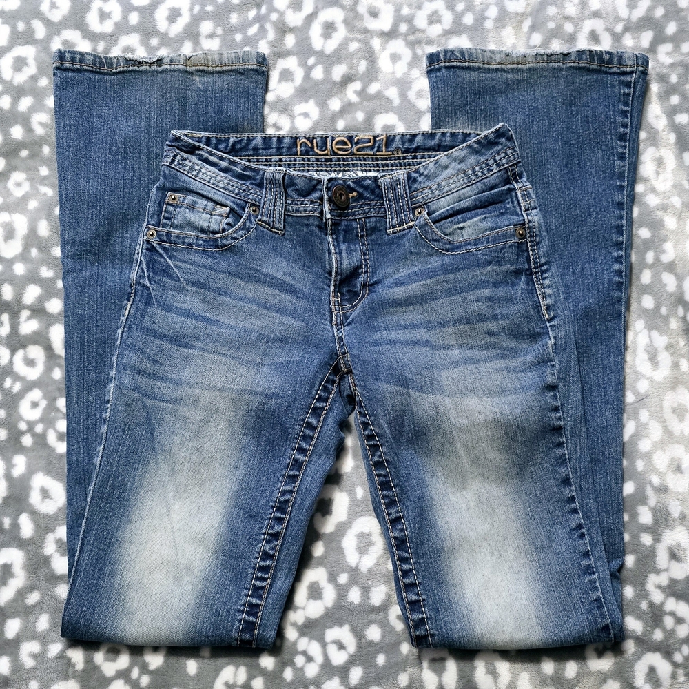Rue21 Blue Boot Cut Jeans Classic Denim **SIZE 26×33 1/2 MID-RISE